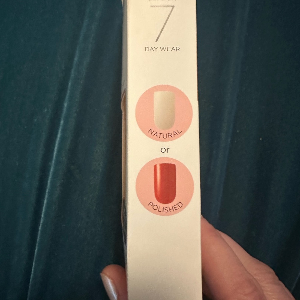 FREE WITH PURCHASE $10 or more! Kiss Salon Acrylic Natural Press-On Nails - Picture 3 of 4
